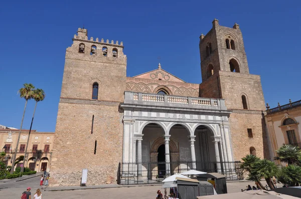 Monreale Italia Circa Agosto 2017 Antigua Iglesia Catedral Norman —  Fotos de Stock