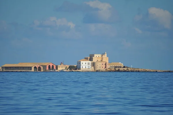 Playa Las Islas Eagadianas Trapani Italia — Foto de Stock