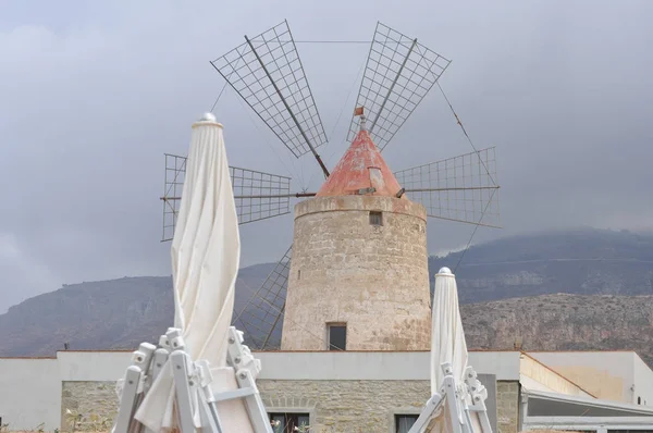 Mulino a vento a Trapani — Foto Stock