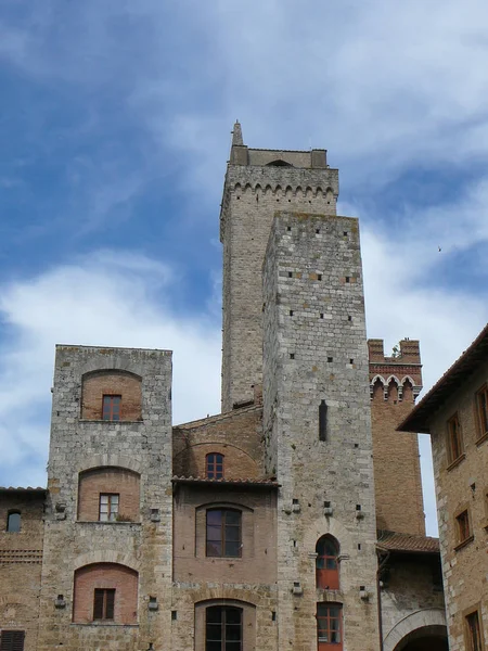 San Gimignano şehrinin manzarası, İtalya