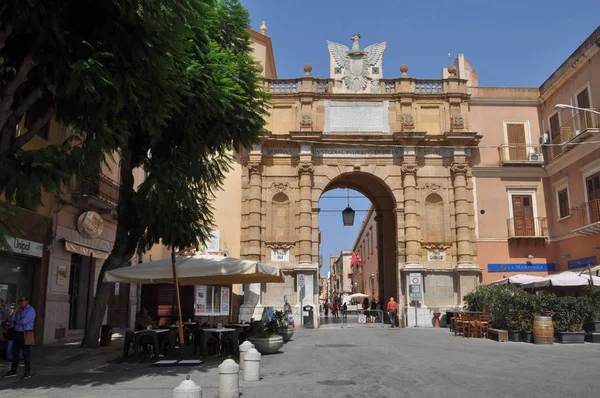 Marsala 'daki Porta Garibaldi. — Stok fotoğraf