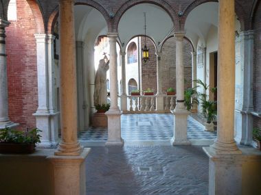 Siena 'daki Santa Caterina Sığınağı