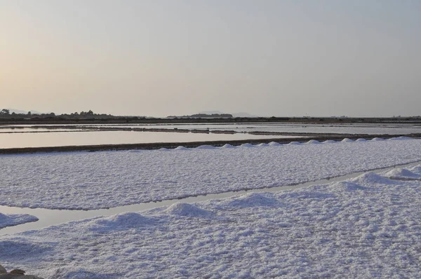 Sól Fizjologiczna Mieszkania Solne Marsala Włochy — Zdjęcie stockowe