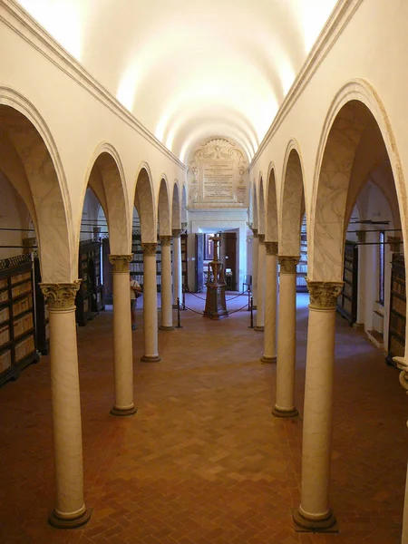Abadia territorial de Monte Oliveto Maggiore — Fotografia de Stock