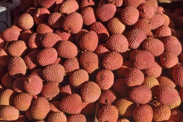 Röd Litchi Litchi Chinensis Frukt Vegetarianmat — Stockfoto