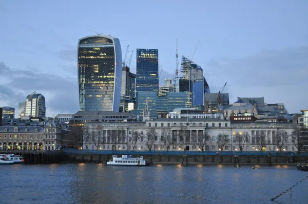 Londra şehir içinde gökdelenler — Stok fotoğraf