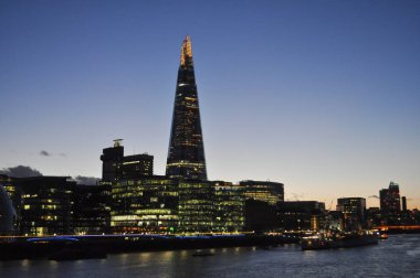 Londra, İngiltere - Şubat 2018 yaklaşık: Renzo Piano İtalyan mimar tarafından tasarlanan 