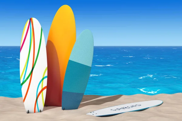 Bunte Sommer-Surfbretter am sonnigen Sandstrand. 3D-Darstellung — Stockfoto