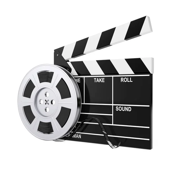 Filmspule mit Kinoband in der Nähe der Klappe. 3D-Darstellung — Stockfoto