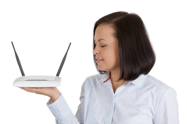 Hardware modem router wireless nelle mani della donna — Foto Stock