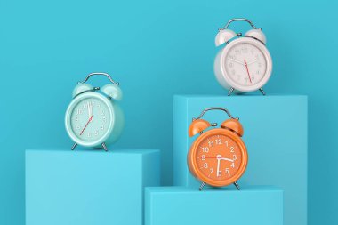 Mavi Yaya, Sahne, Podyum ya da Mavi Arkaplanda Renkli Alarm Saatleri. 3d Hazırlama