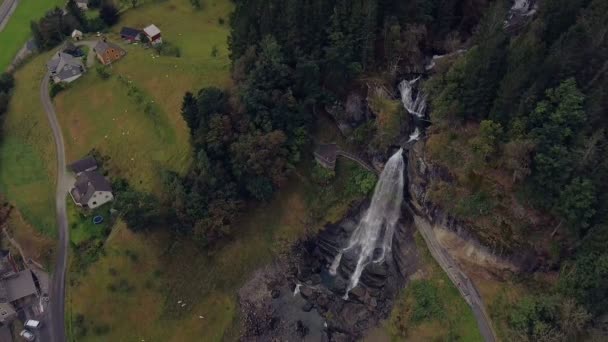 在挪威的 Steinsdalsfossen — 图库视频影像