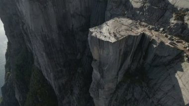 Preikestolen dron video