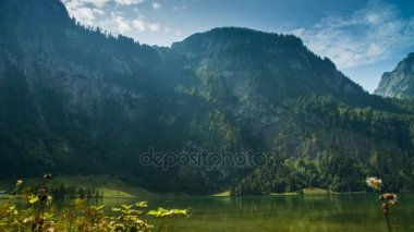 Konigssee göl güneşli bir günde