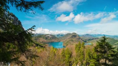 Neuschwanstein Şatosu, Almanya yakınındaki güzel manzara