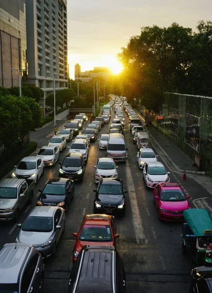 Trafik reçel yolda akşam
