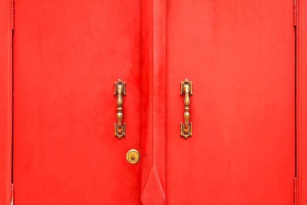 Schließt Schönes Licht Und Schatten Der Roten Tür — Stockfoto