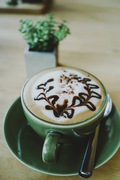 Hot Mocha Cup Coffee Beautiful Latte Art Pada Latar Belakang — Stok Foto