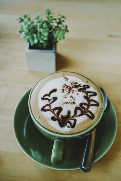 Hot Mocha Cup Coffee Beautiful Latte Art Pada Latar Belakang — Stok Foto