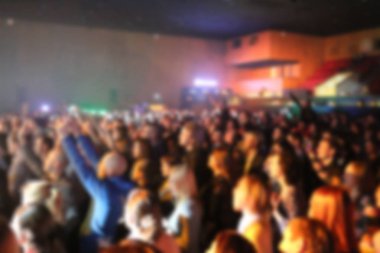 Bulanık efekt rock konseri tezahüratı