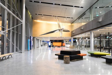 Ekim 2017, Helsinki havaalanı, Finlandiya. Bekleme salonu iç tasarımı