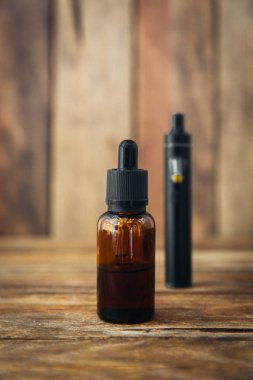 Vaping e-vaping aygıt sıvı. Elektronik sigara.