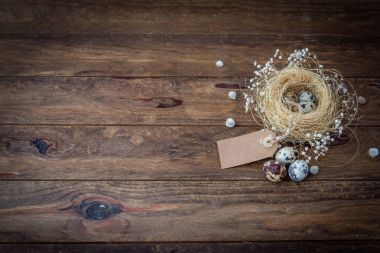  Rustik Ester arka plan küçük yumurta ile 