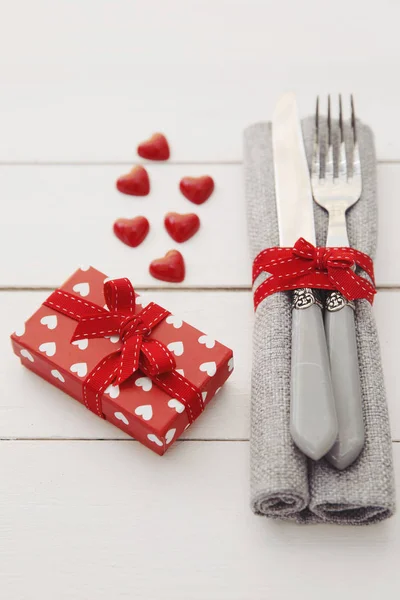 Ajuste de mesa de San Valentín place.Romantic concepto de cena —  Fotos de Stock