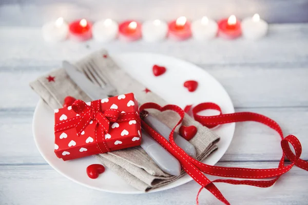 Ajuste de mesa de San Valentín place.Romantic concepto de cena — Foto de Stock