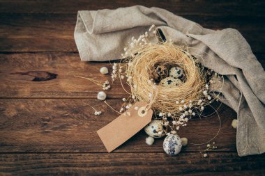 Mutlu Paskalya rustik tarzı arka planda 