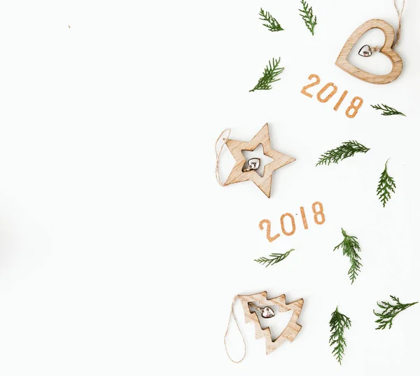 Composição de Natal Criativa para 2018. Deitado. Espaço de cópia — Fotografia de Stock