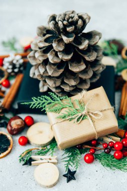 Noel Hediyelik kutu süslemeleri ile