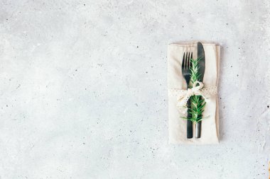 Basit rustik peçete ve halk antika arka plan üzerinde