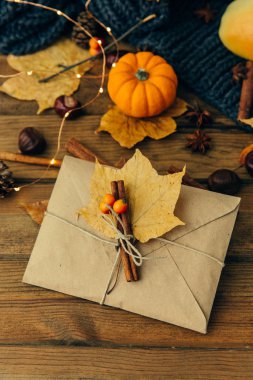 Zanaat zarf. Sonbahar kompozisyon