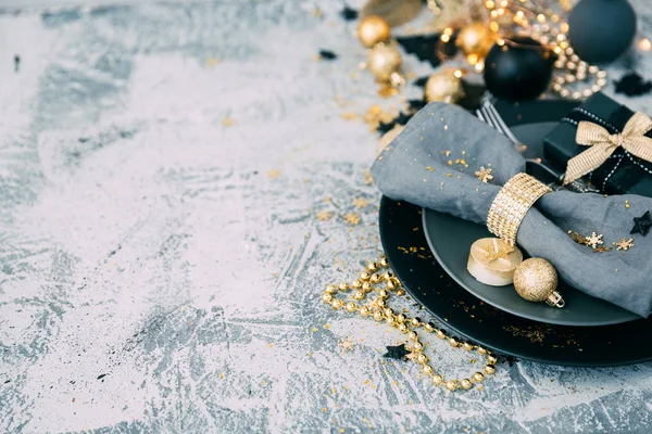 akşam yemeğinden önce Noel tablo ayarı