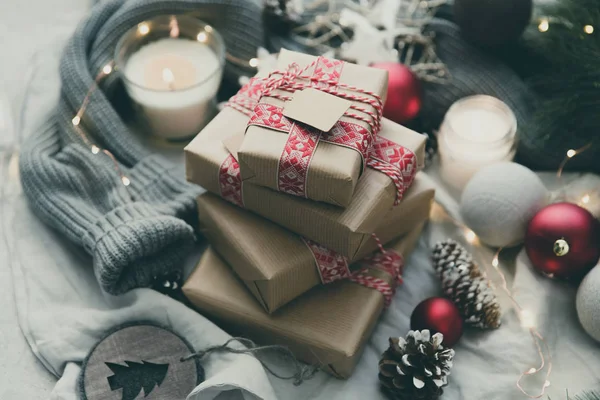 Karácsonyi Ajándék Dekoráció Házi Keresztkötés Ajándék Csendélet — Stock Fotó