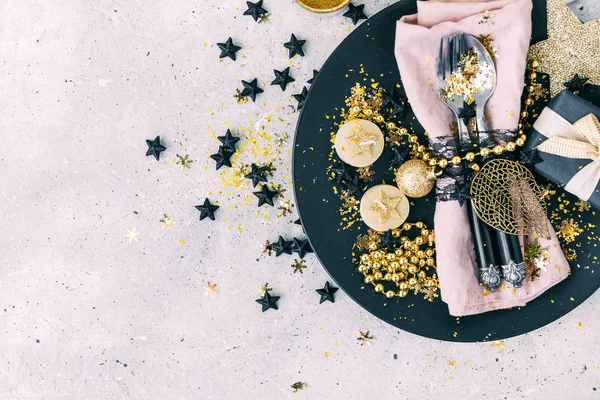 Noel tablo ayarı dekore edilmiş