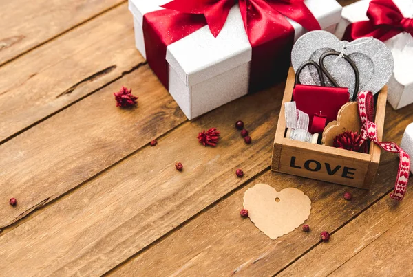 Valentijnsdag Achtergrond Met Luxe Geschenketui Hulpmiddelen Voor Handgemaakte — Stockfoto