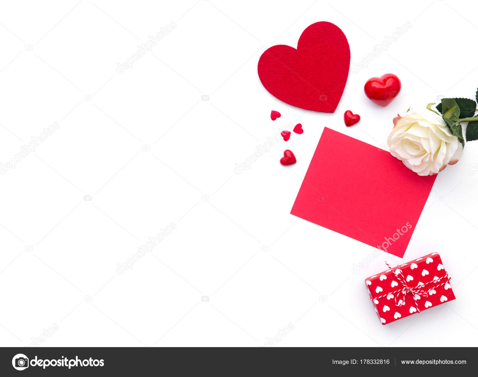 Fondo San Valentín Caja Regalo Rosas Corazones Aislados 