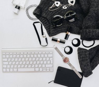 Klavye ile düz yatıyordu moda fer'î. Güzellik blogger en az kavramı 