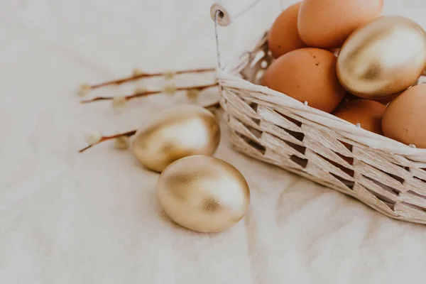 Пасхальні Золоті Яйця Тлі Полотна Румунське Великоднє Тло — стокове фото