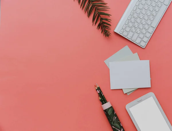 Artigos Papelaria Colocação Chata Com Teclado Vista Superior Flat Lay — Fotografia de Stock