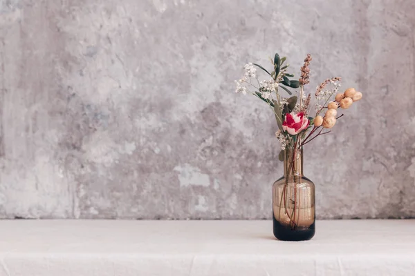 Flor Seca Garrafa Minimalismo Natureza Morta Copiar Espaço Fundo — Fotografia de Stock