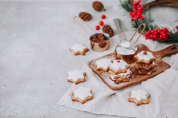 Biscoitos Caseiros Gengibre Natal Mesa — Fotografia de Stock