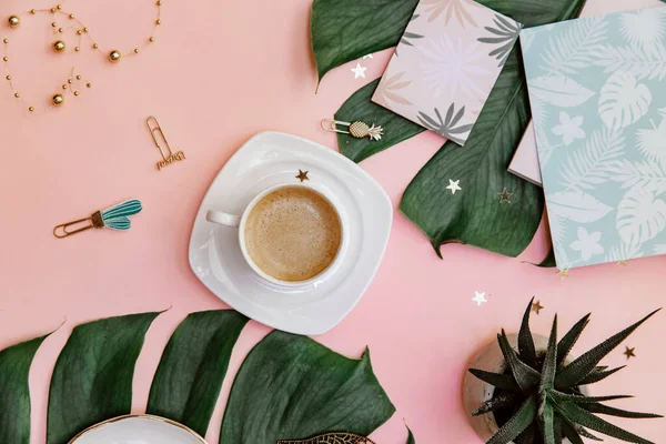 Office Table Desk Tropical Flat Lay Home Office Workspace Coffee — Stock Photo, Image