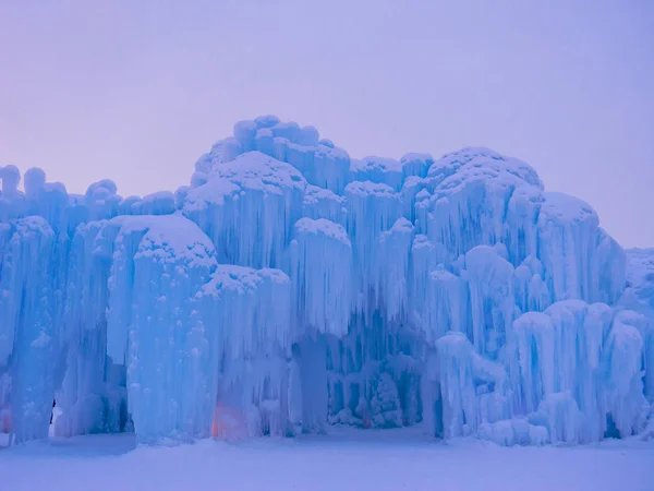 Закат Над Ледяным Замком — стоковое фото