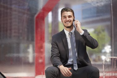 genç işadamı Mobile Downtown çağırır.