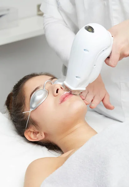 Beautician Giving Epilation Laser Treatment To Woman On lips — Stock Photo, Image