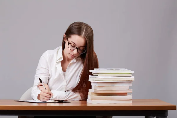 Student Care Lucrează Acasă — Fotografie, imagine de stoc