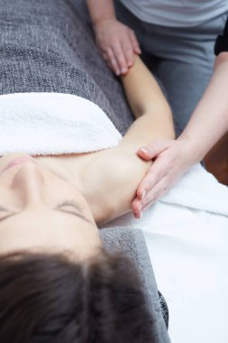 güzel güzel kadın için Spa masajı